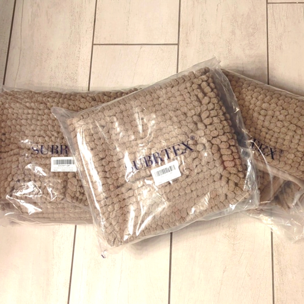 3 Chenille bathroom rugs